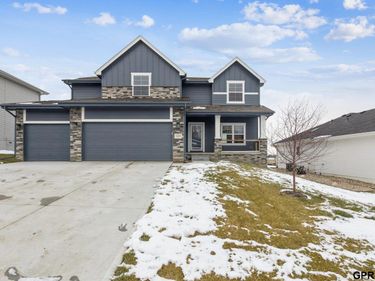 17012 Abigail Street , Bennington, NE 68007