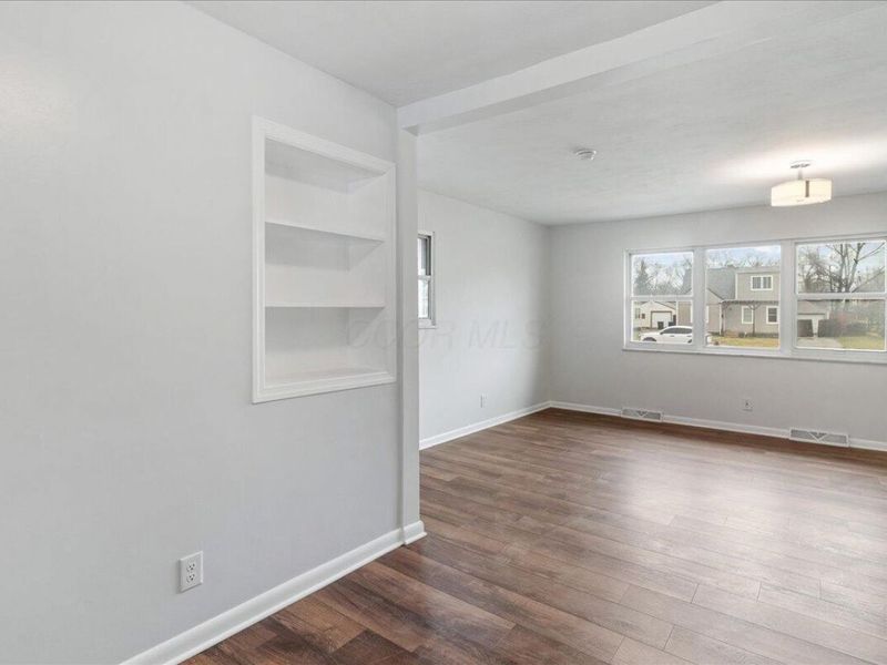 2299 Holt Avenue, Columbus, OH 43219 Photo 10