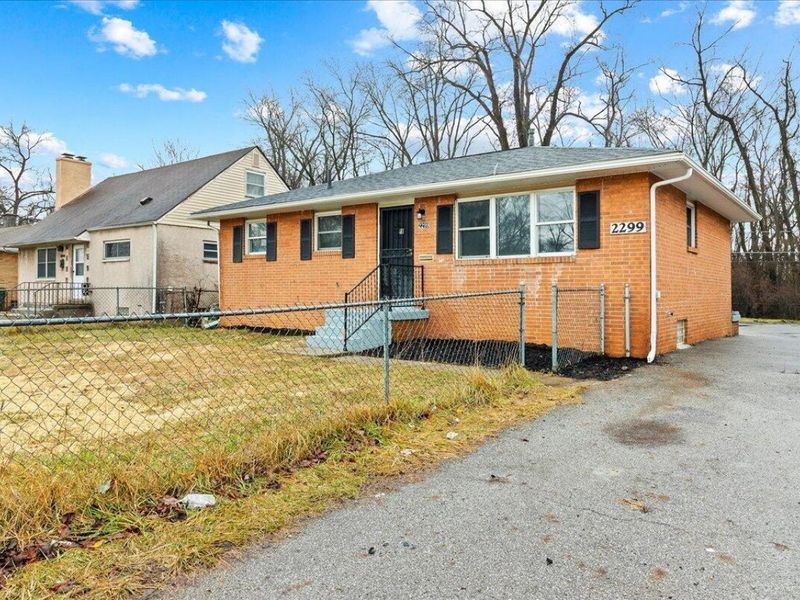 2299 Holt Avenue, Columbus, OH 43219 Photo 4