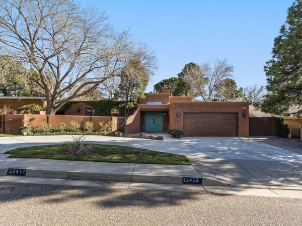 12412 Chelwood Place NE, Albuquerque, NM 87112