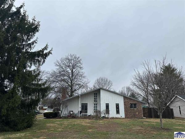 1274 E Garden Drive, Terre Haute, IN 47802