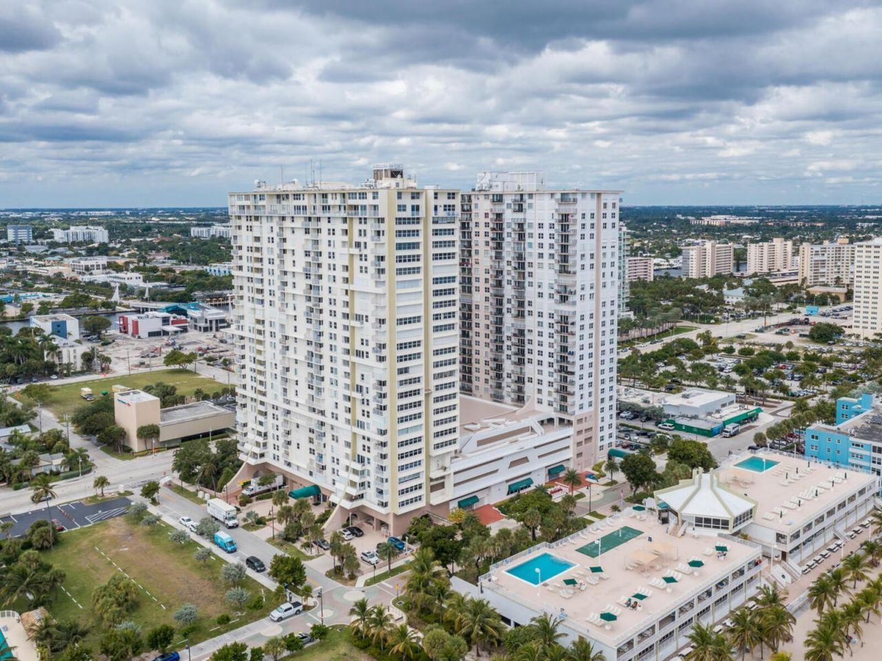 111 Briny Avenue, Unit 806, Pompano Beach, FL 33062 Photo