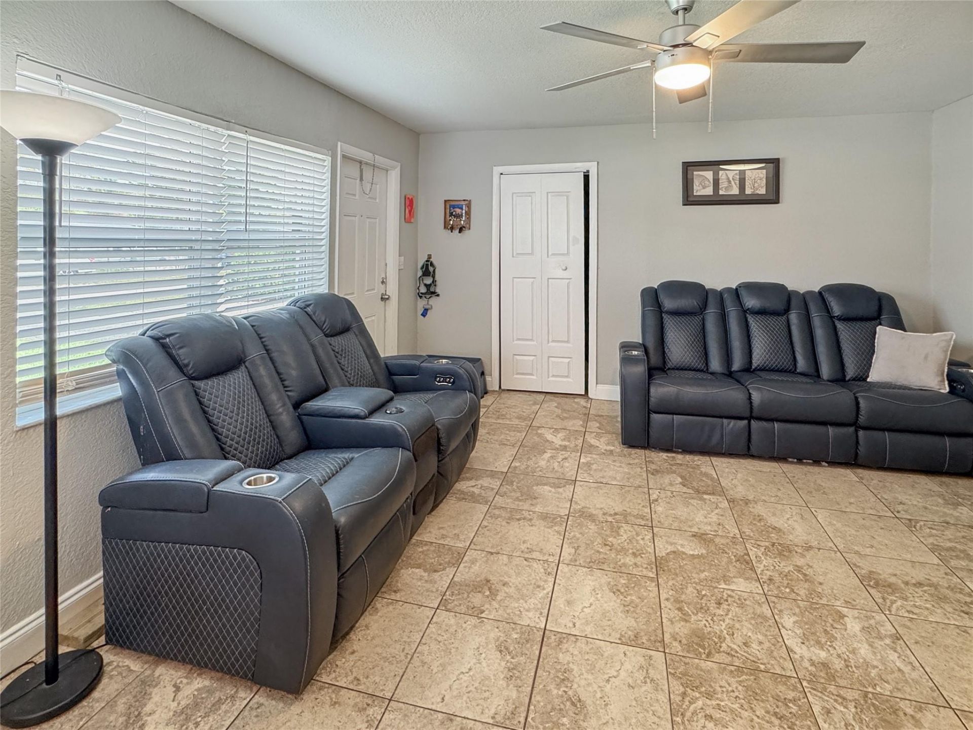 1620 NW 11th Place, Fort Lauderdale, FL 33311 Photo