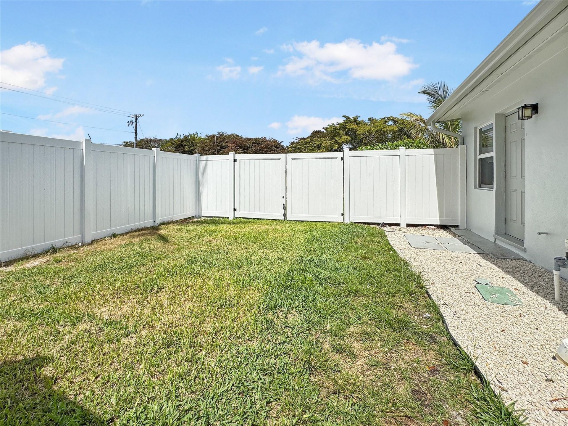 1620 NW 11th Place, Fort Lauderdale, FL 33311 Photo