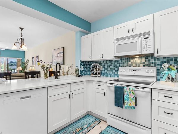 10010 Maddox LN, Unit 215, BONITA SPRINGS, FL 34135