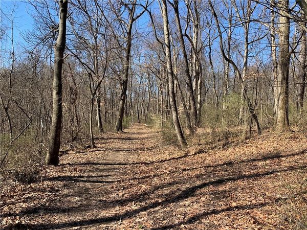 00 Bakerstown Rd , Tarentum, PA 15084