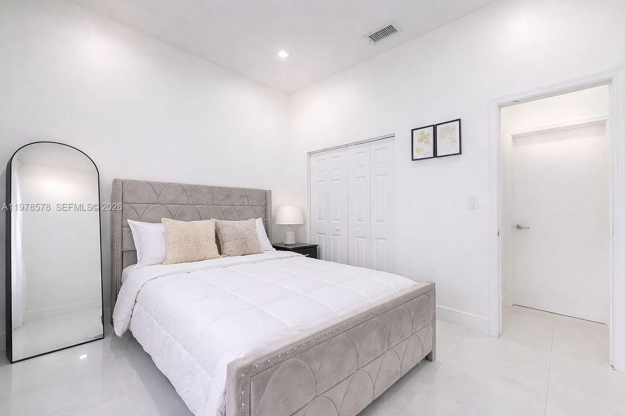 3502 SW 156th Ct, Miami, FL 33185 Photo