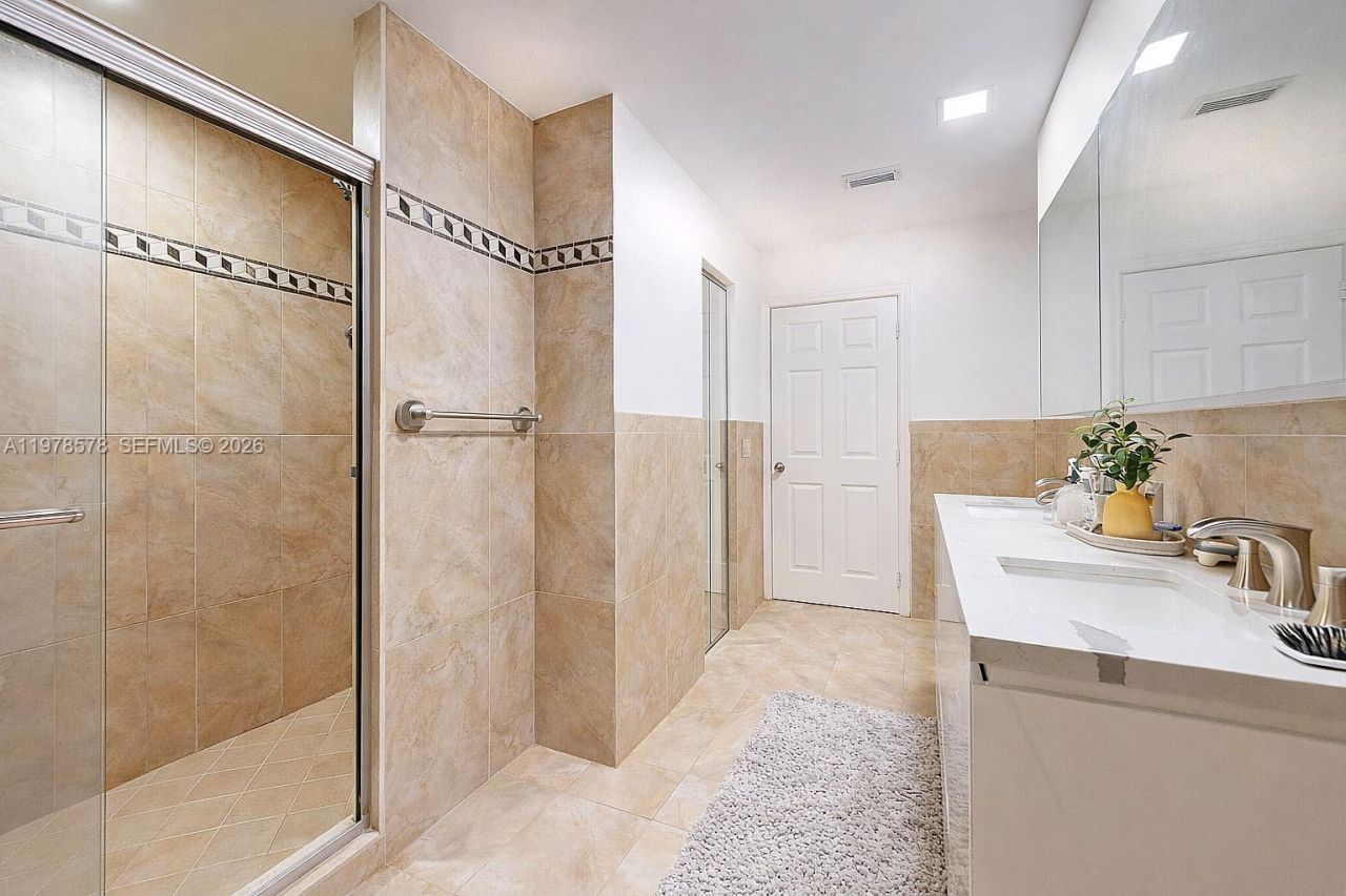 3502 SW 156th Ct, Miami, FL 33185 Photo