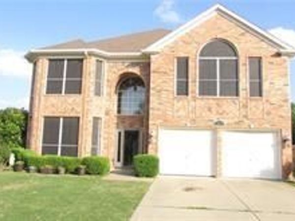 2633 Lakeside Drive, Burleson, TX 76028