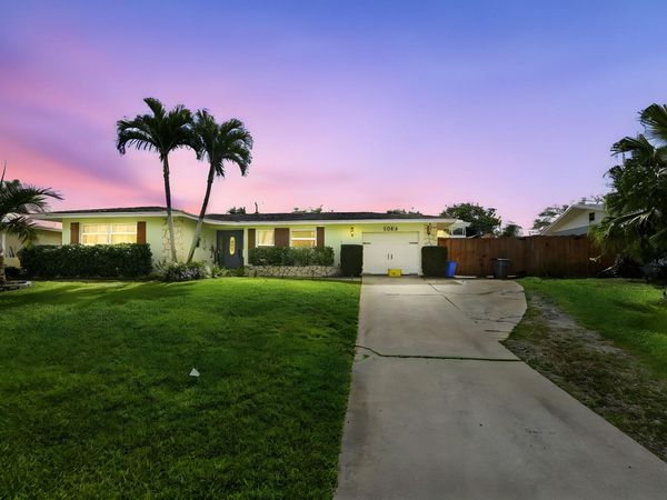 3854 Buttercup Circle S, Palm Beach Gardens, FL 33410