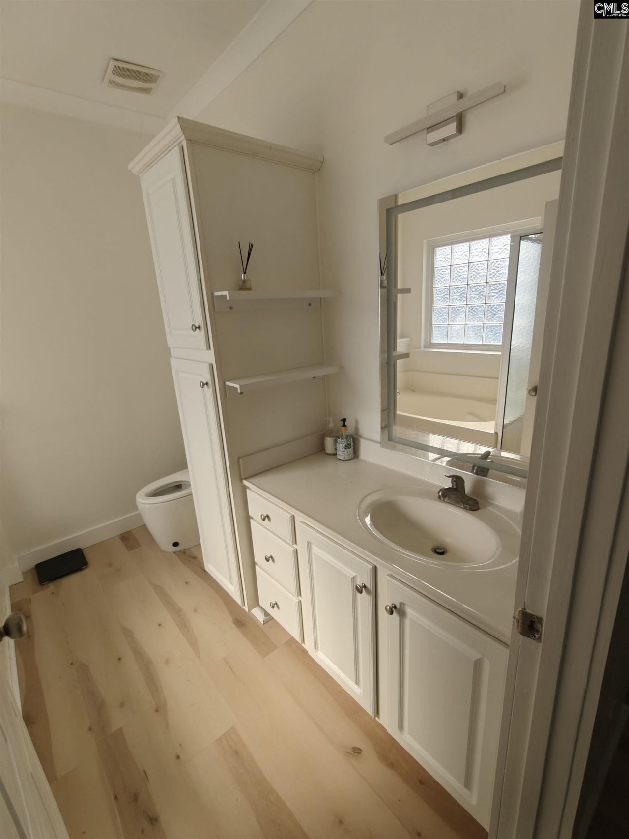 116 Gates Circle  Photo 12