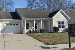 116 Gates Circle  photo 4