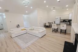 116 Gates Circle  photo 4