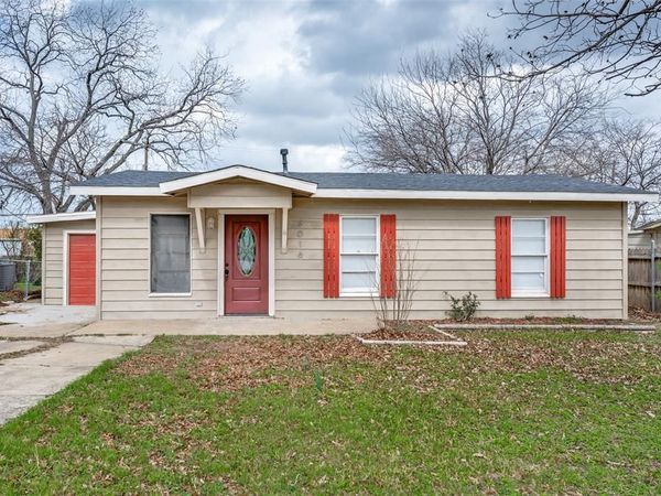 8016 Downe Drive, White Settlement, TX 76108