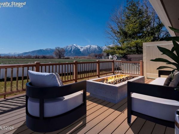 1663 Mackland Avenue, Minden, NV 89423