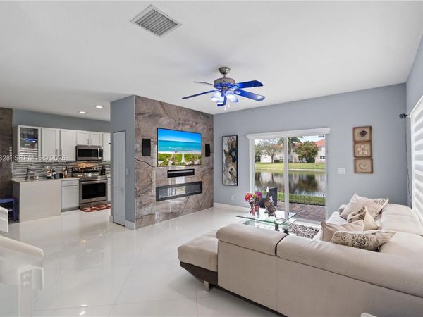 4301 Macarthur Palm Trl, Green Acres, FL 33463