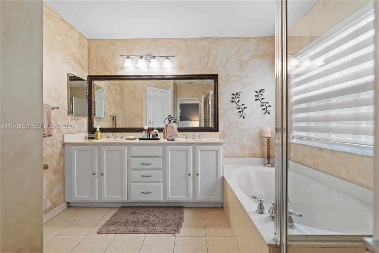 4301 Macarthur Palm Trl, Greenacres, FL 33463 Photo