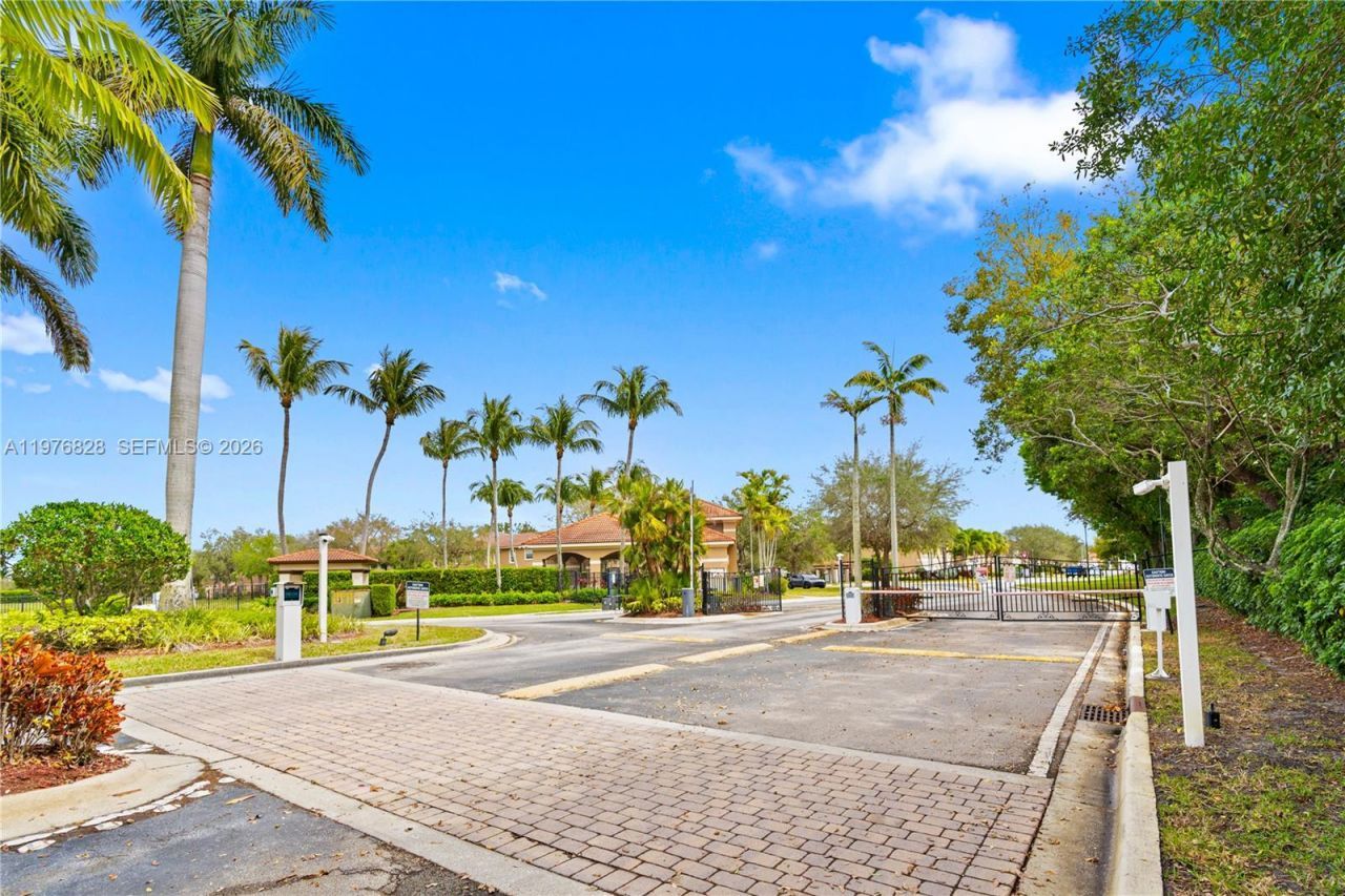 4301 Macarthur Palm Trl, Greenacres, FL 33463 Photo