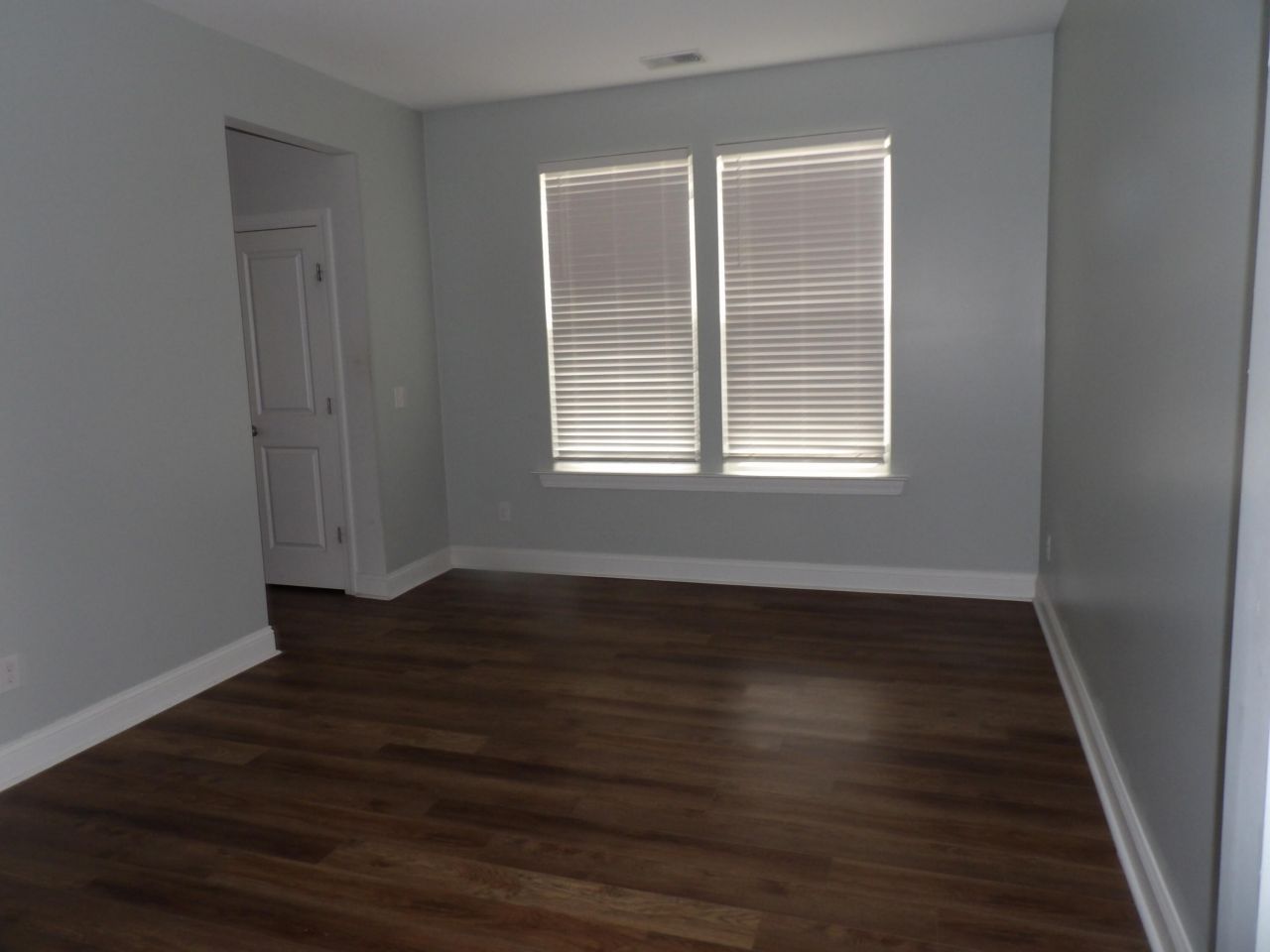 315 Coopers Hawk Drive Photo 4