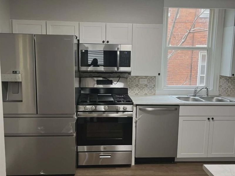 528 Rosemont Avenue, Cincinnati, OH 45205 Photo 2