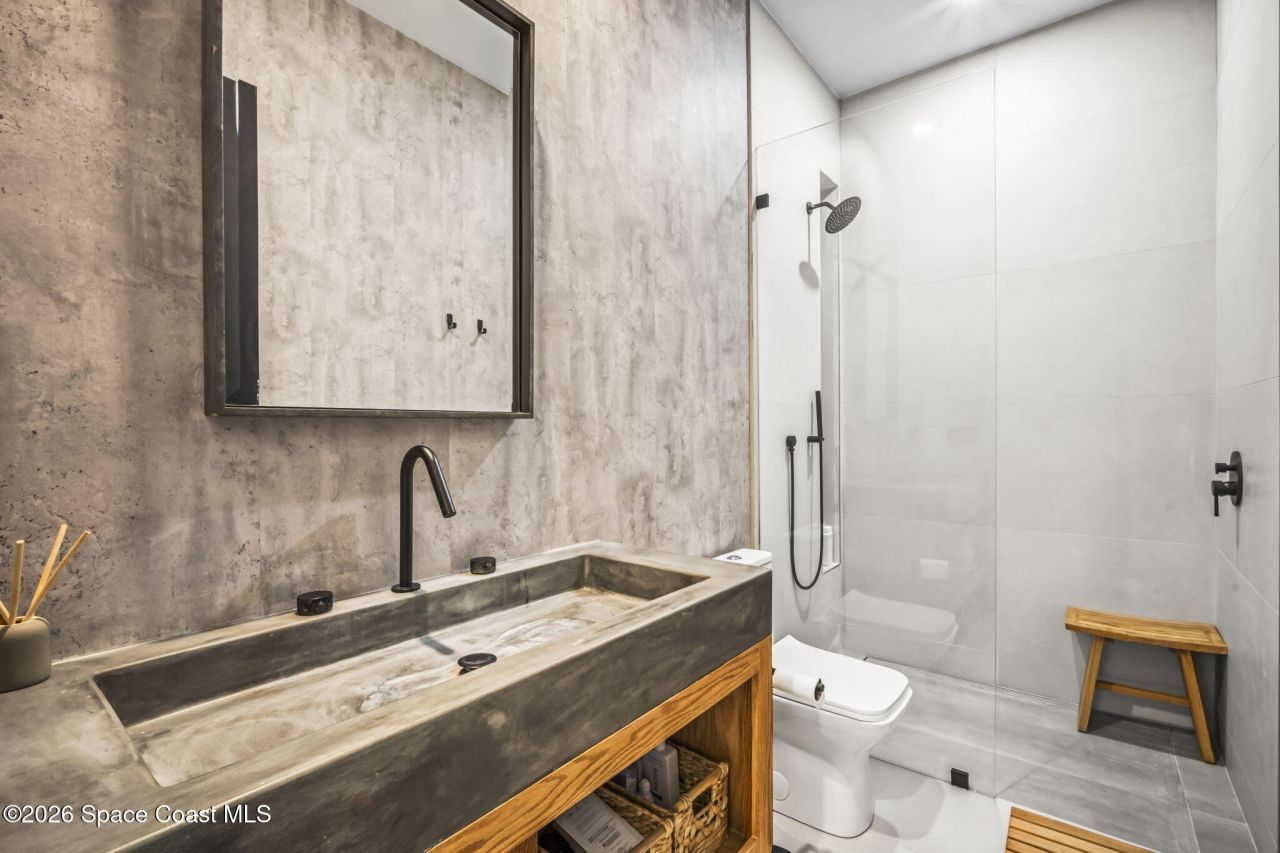 785 Seymour Road Ne, Palm Bay, FL 32905 Photo