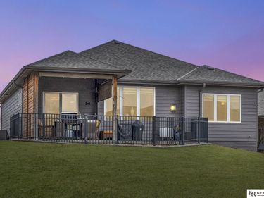 15515 Hanover Street, Bennington, NE 68007