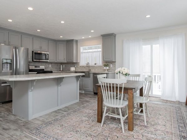 104 Robin Hood Drive, Exeter, NH 03833