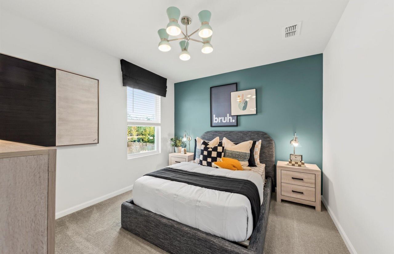 856 Meadowbrook Lane Photo 7