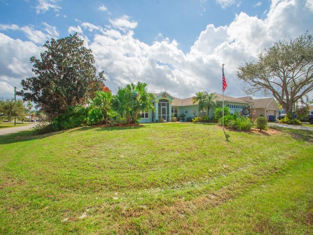 702 Helicon Terrace, Sebastian, FL 32958 Photo