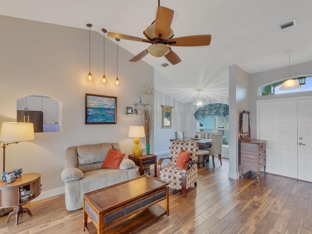 702 Helicon Terrace, Sebastian, FL 32958 Photo