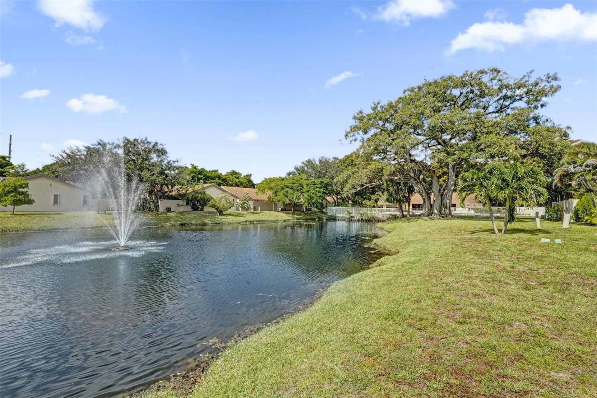 3082 S Oakland Forest Dr, Unit 1306, Oakland Park, FL 33309 Photo