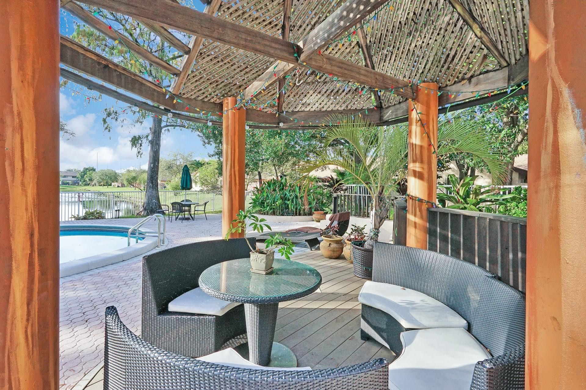 3082 S Oakland Forest Dr, Unit 1306, Oakland Park, FL 33309 Photo