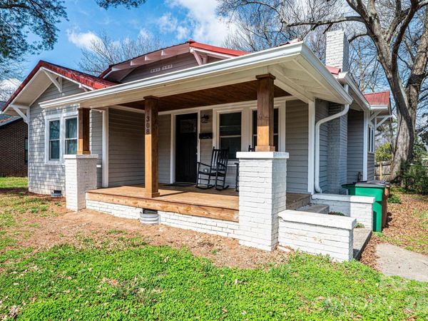 308 W sycamore Street , Lincolnton, NC 28092