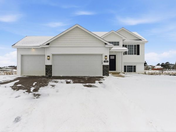 1404 Woods Road NE, Isanti, MN 55040