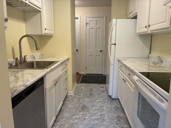 2142 Allen Boulevard, Unit 4, Middleton, WI 53562
