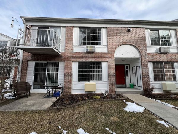 2142 Allen Boulevard, Unit 4, Middleton, WI 53562