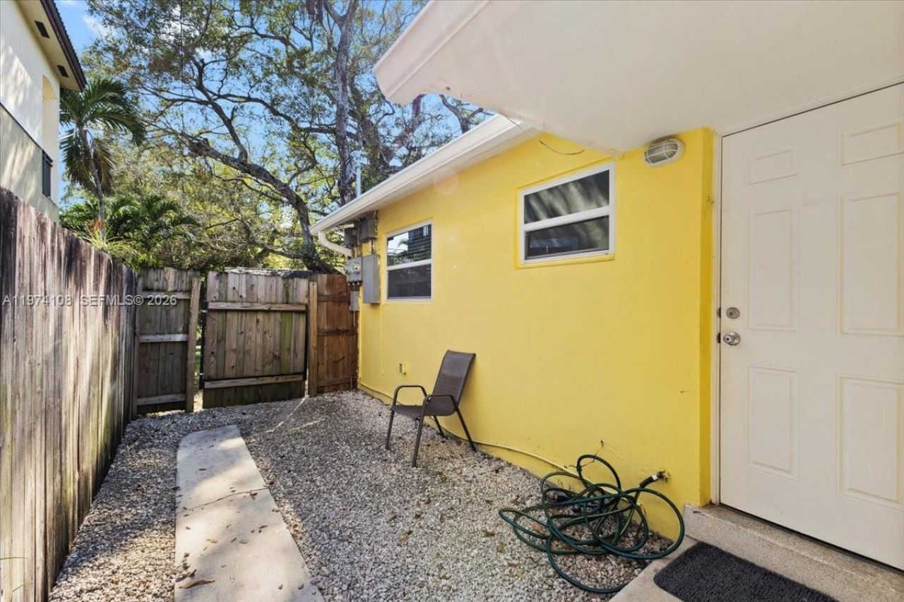 620 SW 10th St, Fort Lauderdale, FL 33315 Photo