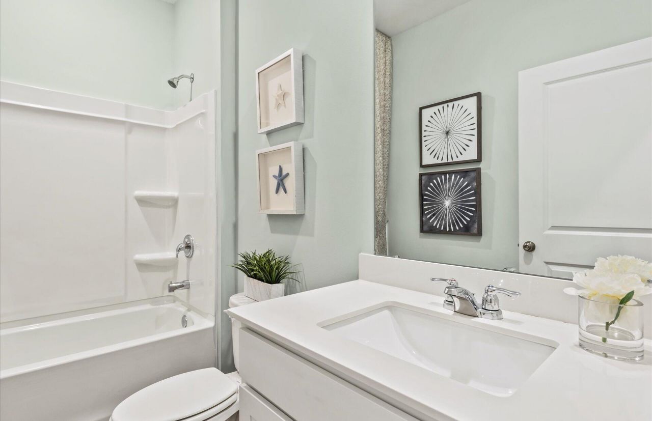 858 Meadowbrook Lane Photo 7