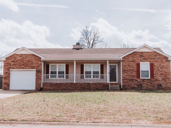 1000 Monica Dr , Clarksville, TN 37042