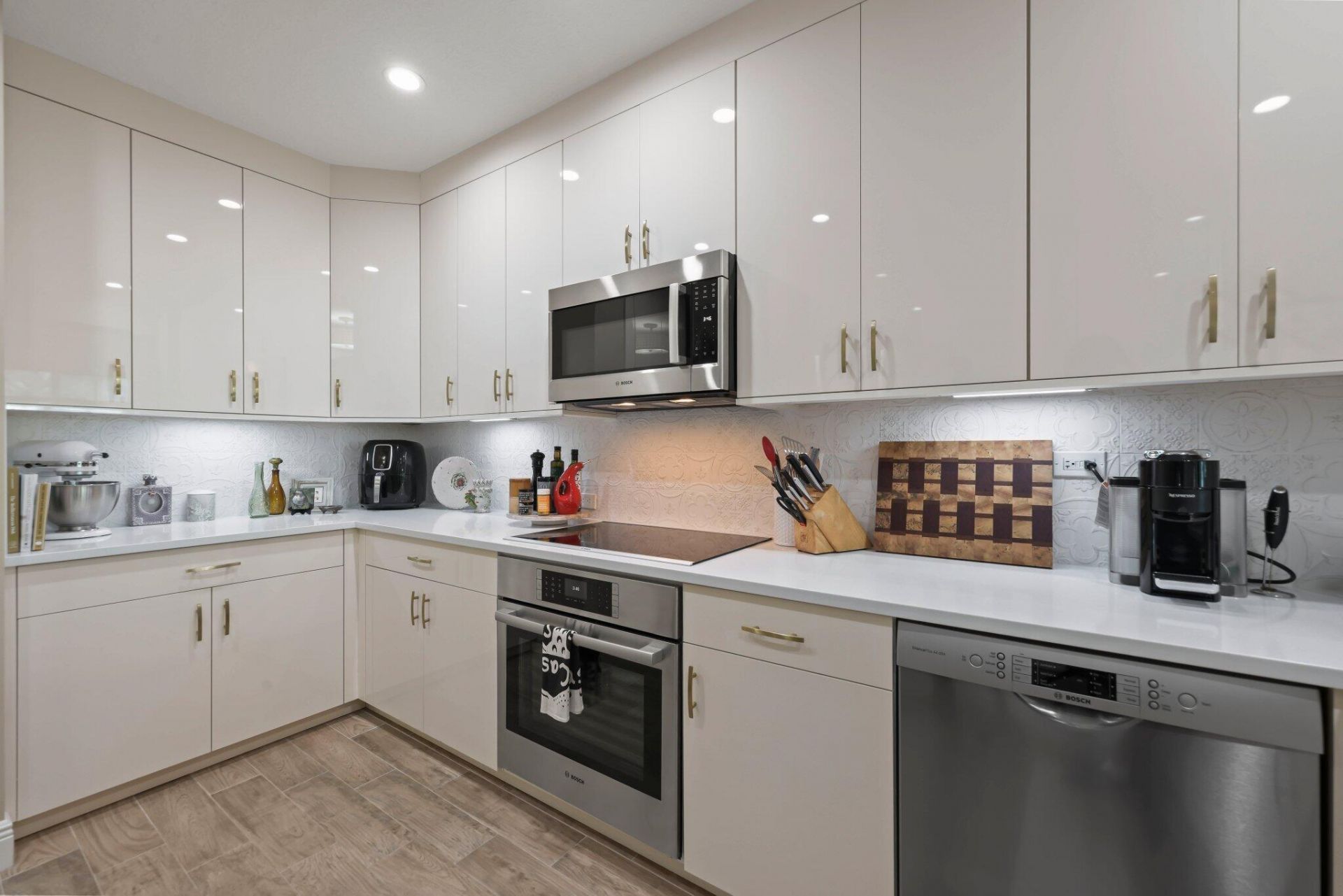 200 NE 2nd Avenue, Unit 211, Delray Beach, FL 33444 Photo