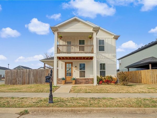 1703 W Broadway Place, Rogers, AR 72758