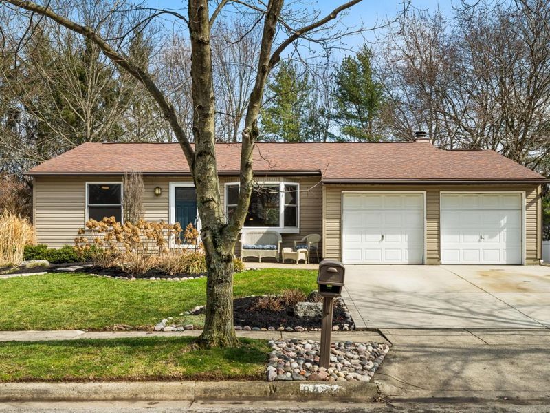 8422 Nuthatch Way, Columbus, OH 43235 Photo 2