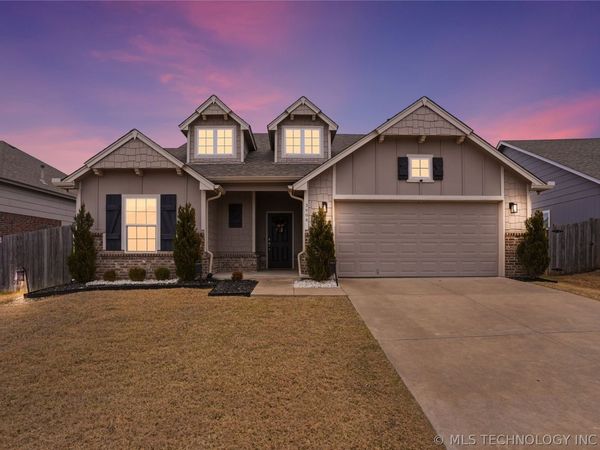 3908 W 103rd Place S, Jenks, OK 74037