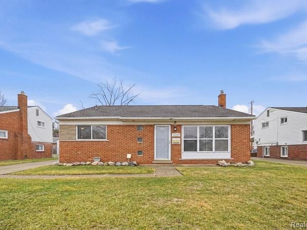 24749 Panama Avenue, Warren, MI 48091