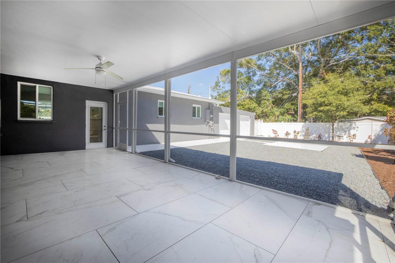 877 42nd Avenue N, Saint Petersburg, FL 33703 Photo