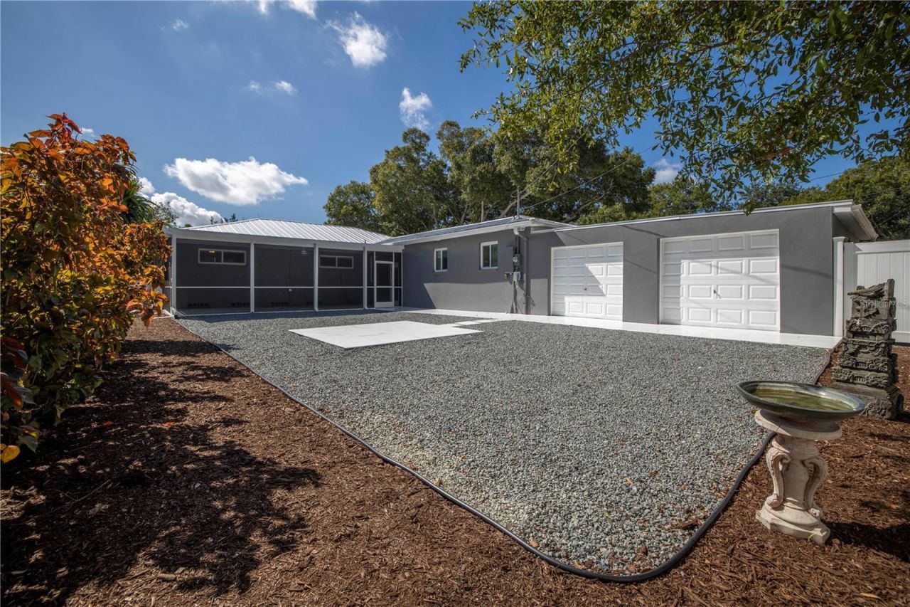 877 42nd Avenue N, Saint Petersburg, FL 33703 Photo