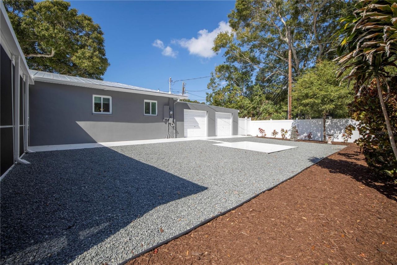 877 42nd Avenue N, Saint Petersburg, FL 33703 Photo