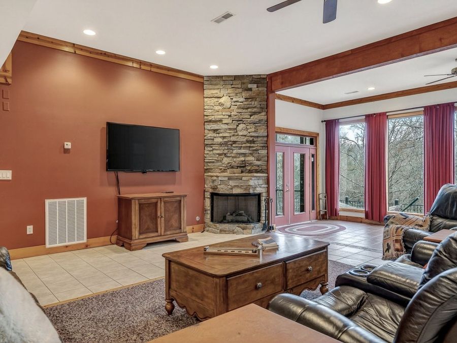Property Image 33