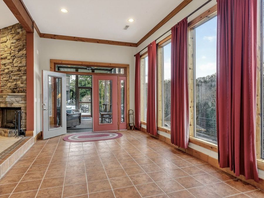 Property Image 40