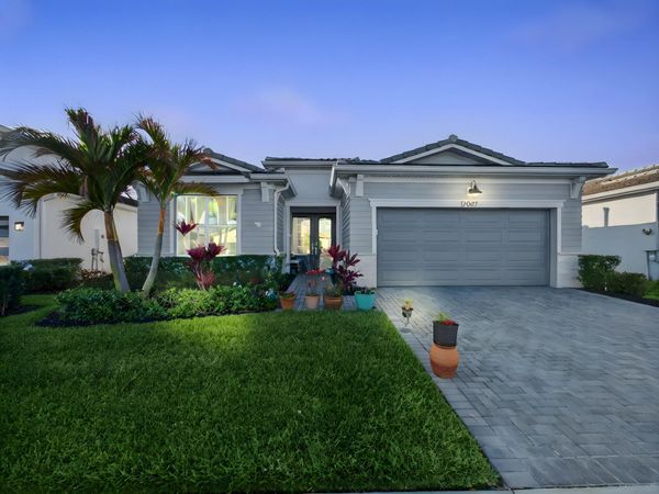 12047 SW Viridian Boulevard, Port Saint Lucie, FL 34987